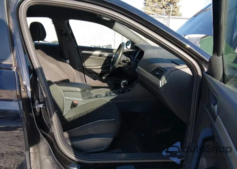 2024 Volkswagen Jetta 1.5T Sport from USA, damaged, VIN 3VWBM7BU3RM019199